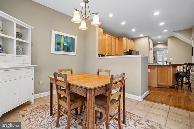 4201 LOWER PARK DR, Fairfax, VA 22030