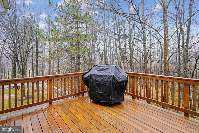 4201 LOWER PARK DR, Fairfax, VA 22030