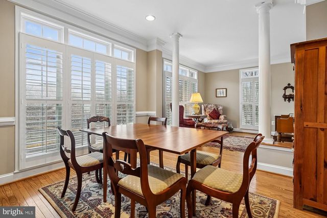 4201 LOWER PARK DR, Fairfax, VA 22030