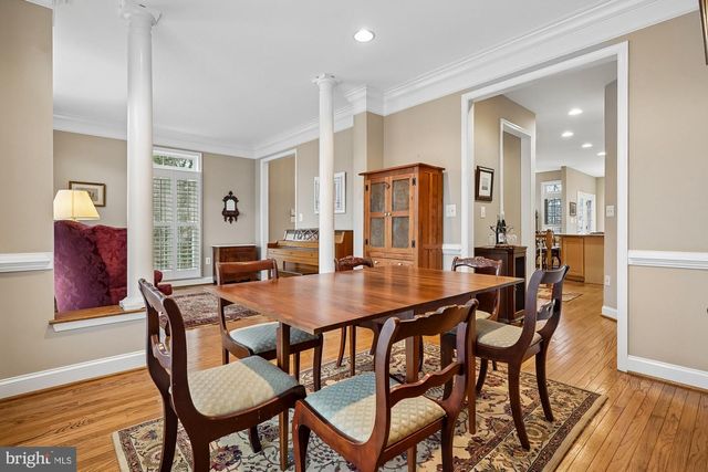 4201 LOWER PARK DR, Fairfax, VA 22030