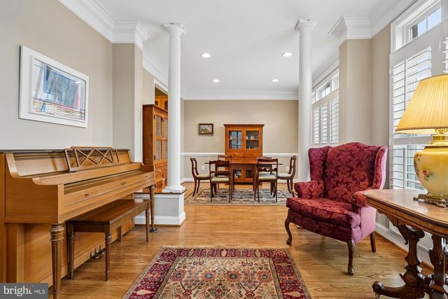 4201 LOWER PARK DR, Fairfax, VA 22030