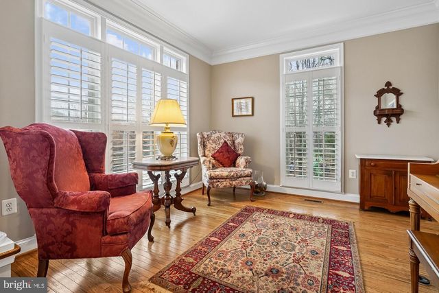 4201 LOWER PARK DR, Fairfax, VA 22030