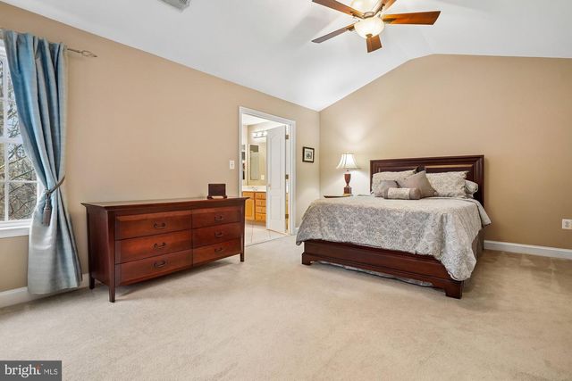 4201 LOWER PARK DR, Fairfax, VA 22030