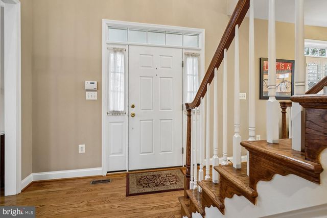 4201 LOWER PARK DR, Fairfax, VA 22030