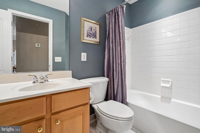 4201 LOWER PARK DR, Fairfax, VA 22030