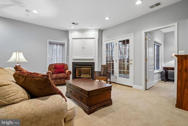 4201 LOWER PARK DR, Fairfax, VA 22030