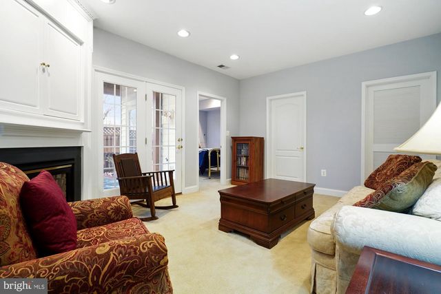 4201 LOWER PARK DR, Fairfax, VA 22030