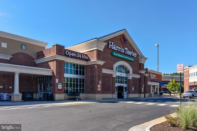 4201 LOWER PARK DR, Fairfax, VA 22030