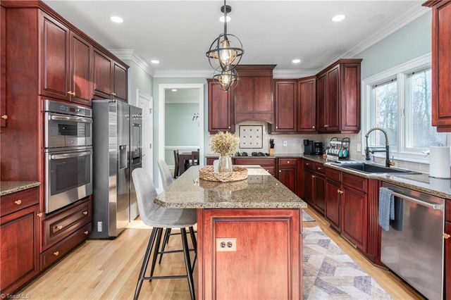 6003 Morganshire Drive, Summerfield, NC 27358