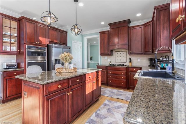 6003 Morganshire Drive, Summerfield, NC 27358