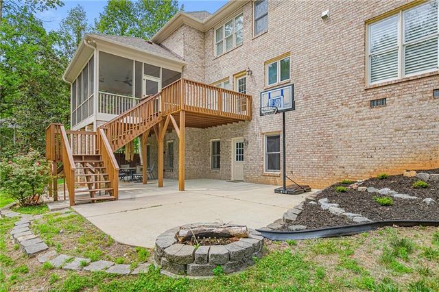 6003 Morganshire Drive, Summerfield, NC 27358