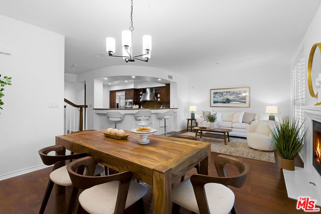 Image 11 of property listing at 13031 Villosa Place 142, Playa Vista, CA 90094