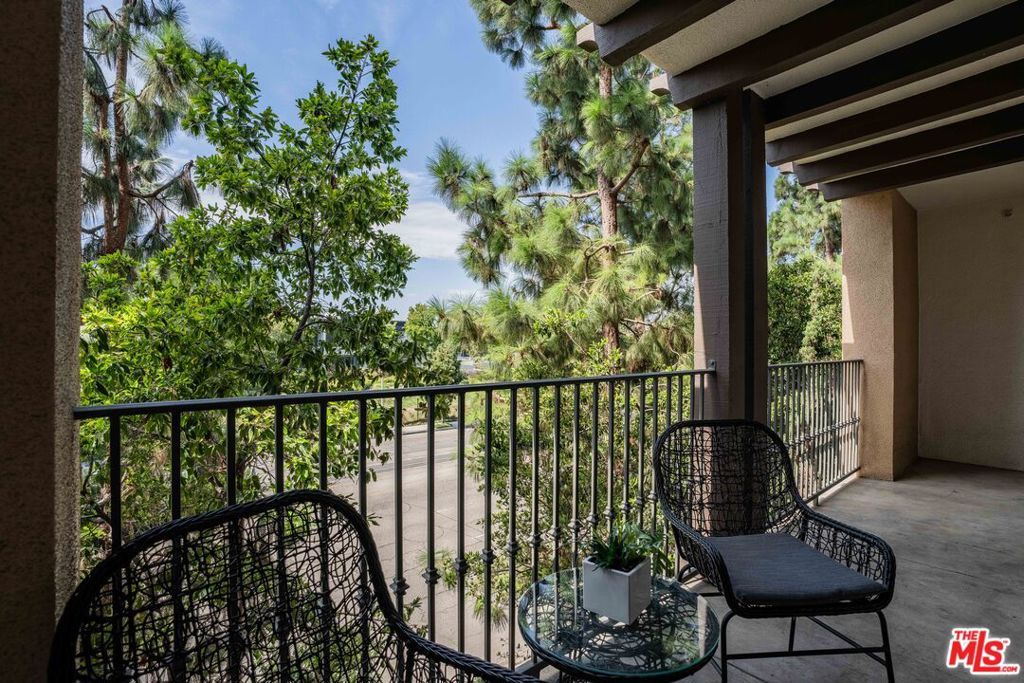 Image 22 of property listing at 13031 Villosa Place 142, Playa Vista, CA 90094