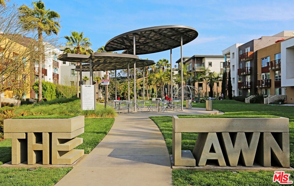 Image 39 of property listing at 13031 Villosa Place 142, Playa Vista, CA 90094