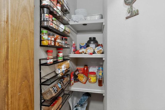 1405 NE Limestone Way, Elgin, OK 73538