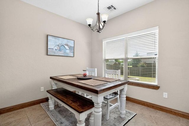 1405 NE Limestone Way, Elgin, OK 73538