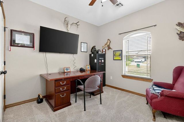 1405 NE Limestone Way, Elgin, OK 73538