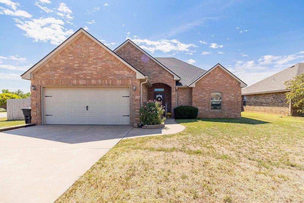 1405 NE Limestone Way, Elgin, OK 73538