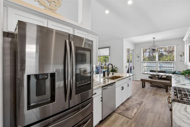 10433 OLD GROVE CIRCLE, Bradenton, FL 34212