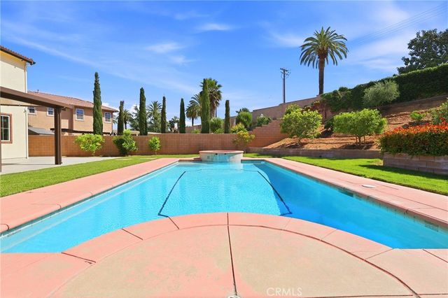 1788 Brittany, Redlands, CA 92374