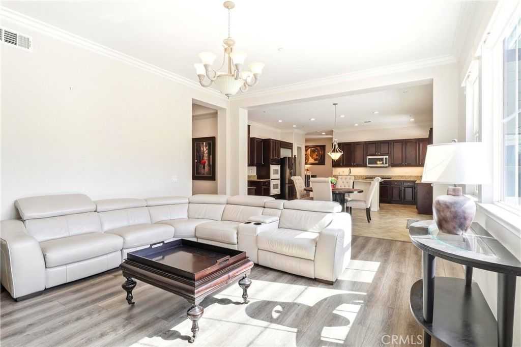 Image 11 of property listing at 1788 Brittany, Redlands, CA 92374