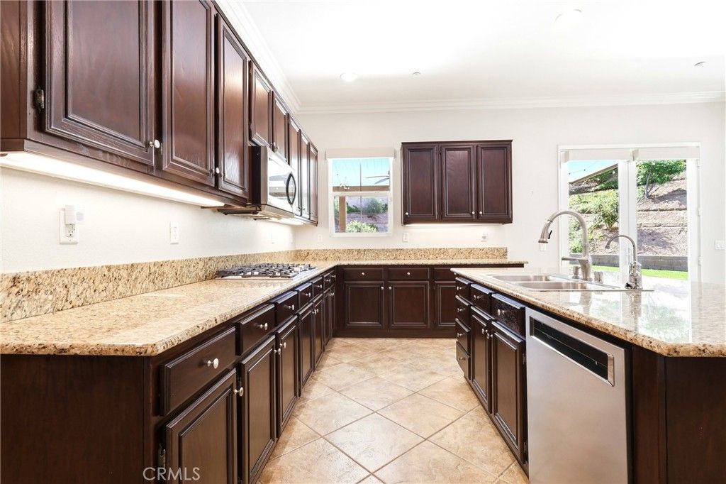 Image 14 of property listing at 1788 Brittany, Redlands, CA 92374