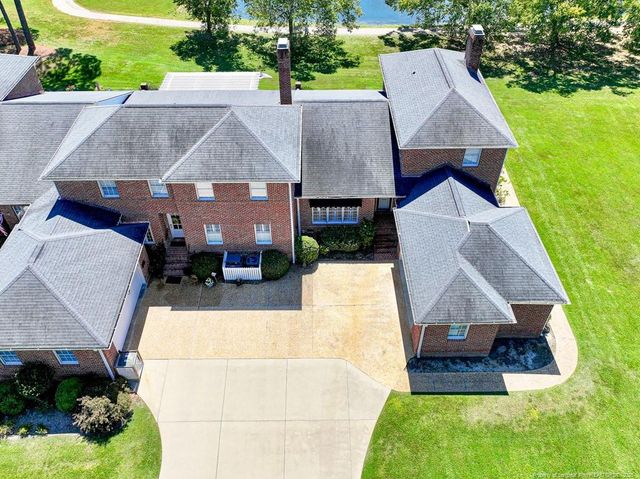 1312 Longleaf Drive, Fayetteville, NC 28305