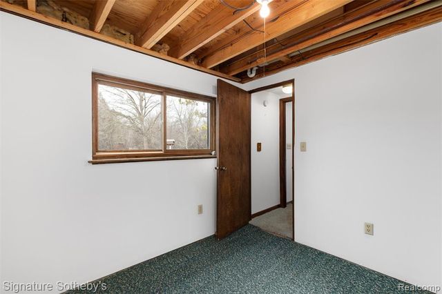 2530 Newlyn Dr., Dexter, MI 48130