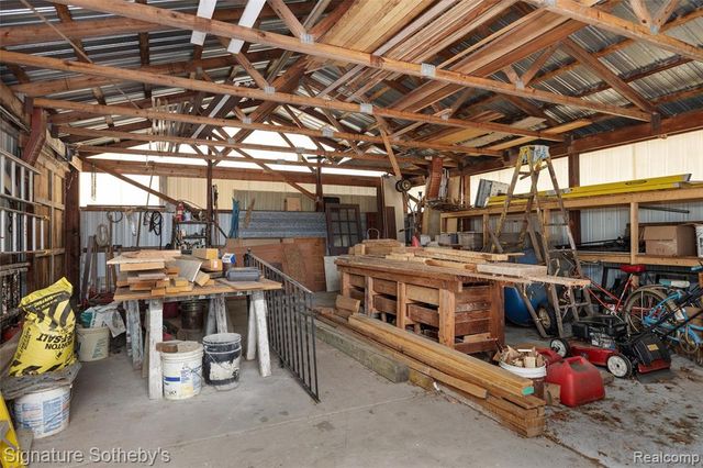 2530 Newlyn Dr., Dexter, MI 48130