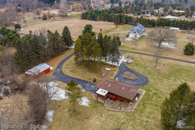 2530 Newlyn Dr., Dexter, MI 48130