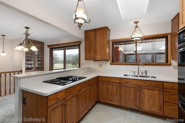 2530 Newlyn Dr., Dexter, MI 48130