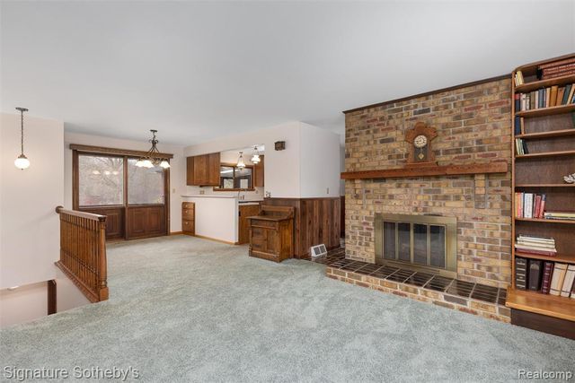 2530 Newlyn Dr., Dexter, MI 48130