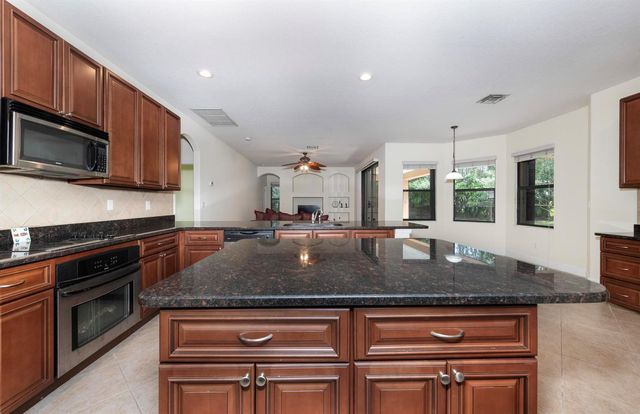 2295 NW Diamond Creek Way, Jensen Beach, FL 34957