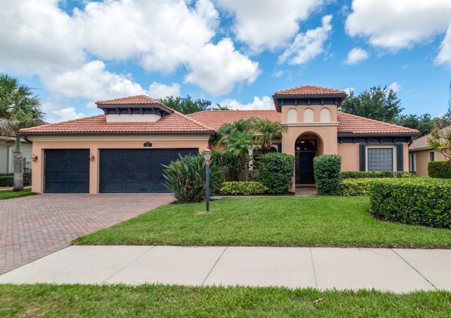 2295 NW Diamond Creek Way, Jensen Beach, FL 34957