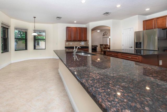 2295 NW Diamond Creek Way, Jensen Beach, FL 34957