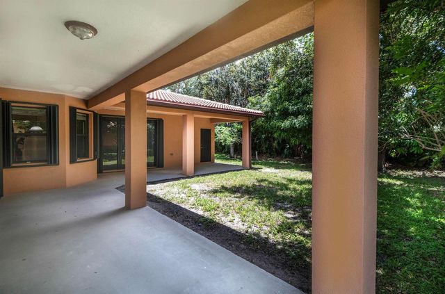 2295 NW Diamond Creek Way, Jensen Beach, FL 34957
