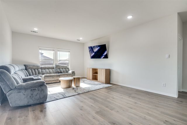 2378 Peregrine Way, Crandall, TX 75114