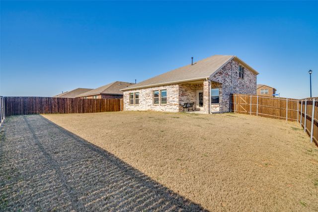 2378 Peregrine Way, Crandall, TX 75114
