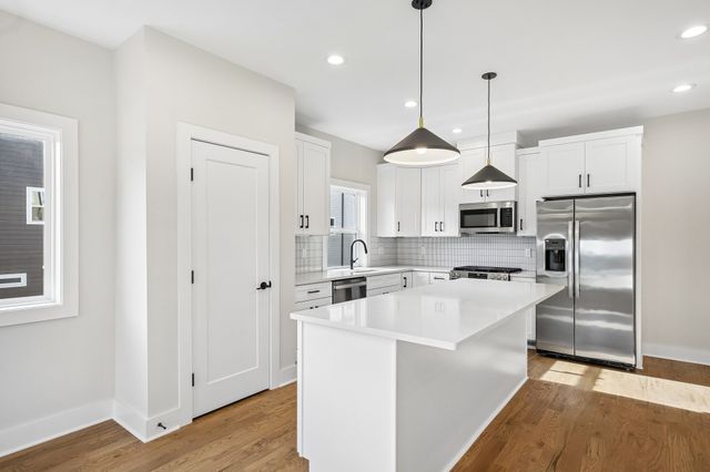 6122 Robertson Ave, Nashville, TN 37209