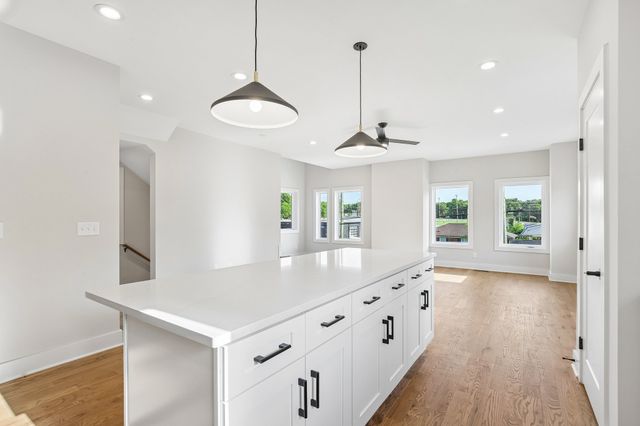 6122 Robertson Ave, Nashville, TN 37209