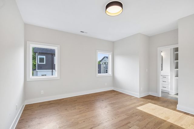 6122 Robertson Ave, Nashville, TN 37209