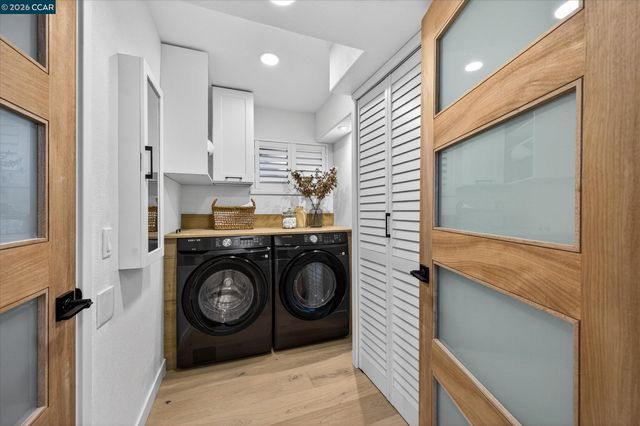 130 La Espiral, Orinda, CA 94563