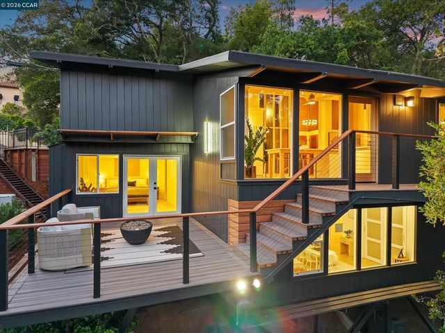 130 La Espiral, Orinda, CA 94563