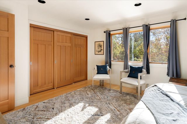 1209 N 44th Street, Seattle, WA 98103