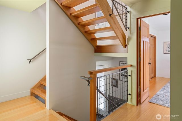 1209 N 44th Street, Seattle, WA 98103