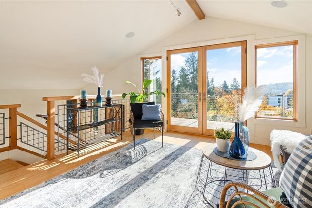 1209 N 44th Street, Seattle, WA 98103