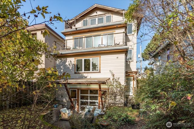 1209 N 44th Street, Seattle, WA 98103