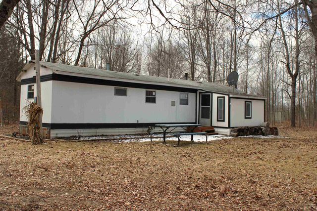 2562 Sterling Truck Trail, Alger, MI 48610