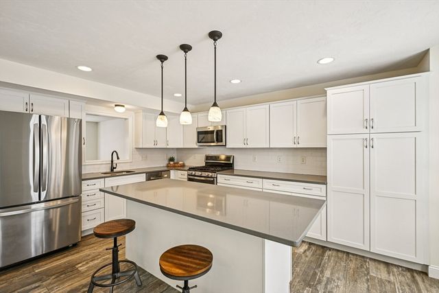 16 Rockingham Drive 131, Tewksbury, MA 01876