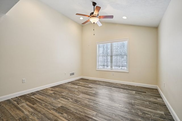 16 Rockingham Drive 131, Tewksbury, MA 01876